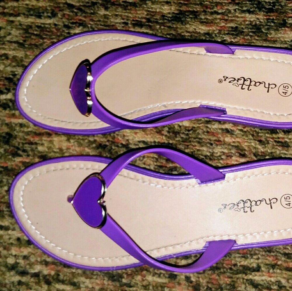 Sandals - Picture 3 of 4